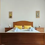 Appartement La Casa Di Nonna Gina Alba (Piedmont)