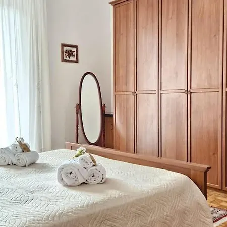 La Casa Di Nonna Gina Apartment *