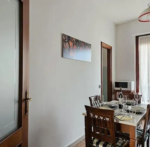 La Casa Di Nonna Gina Апартаменты *