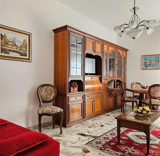 Lejlighed La Casa Di Nonna Gina Alba (Piedmont)
